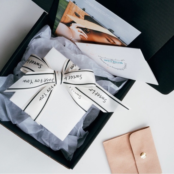 ✨ Classic 18k Vintage Gold Sterling Silver Earrings Hypoallergenic - Picture 5 of 5